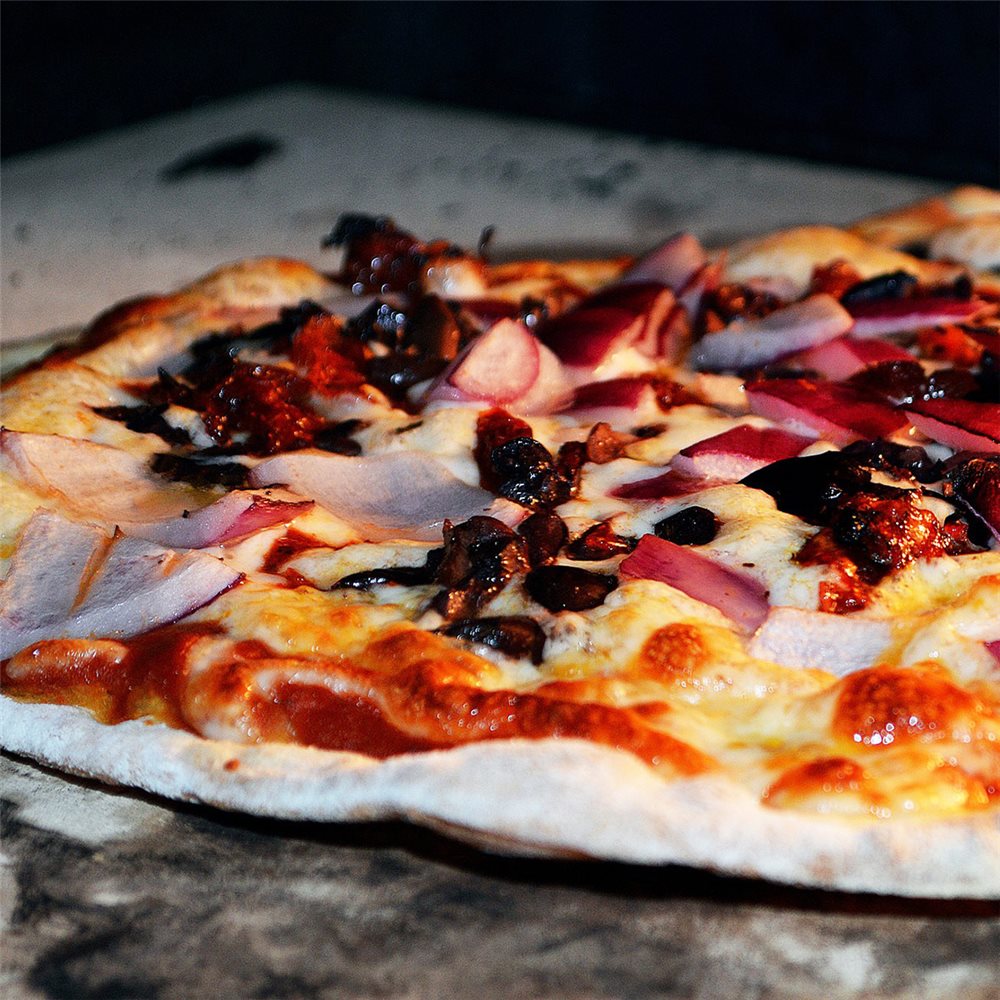 Pietra Refrattaria: cos'è e come usarla per la pizza